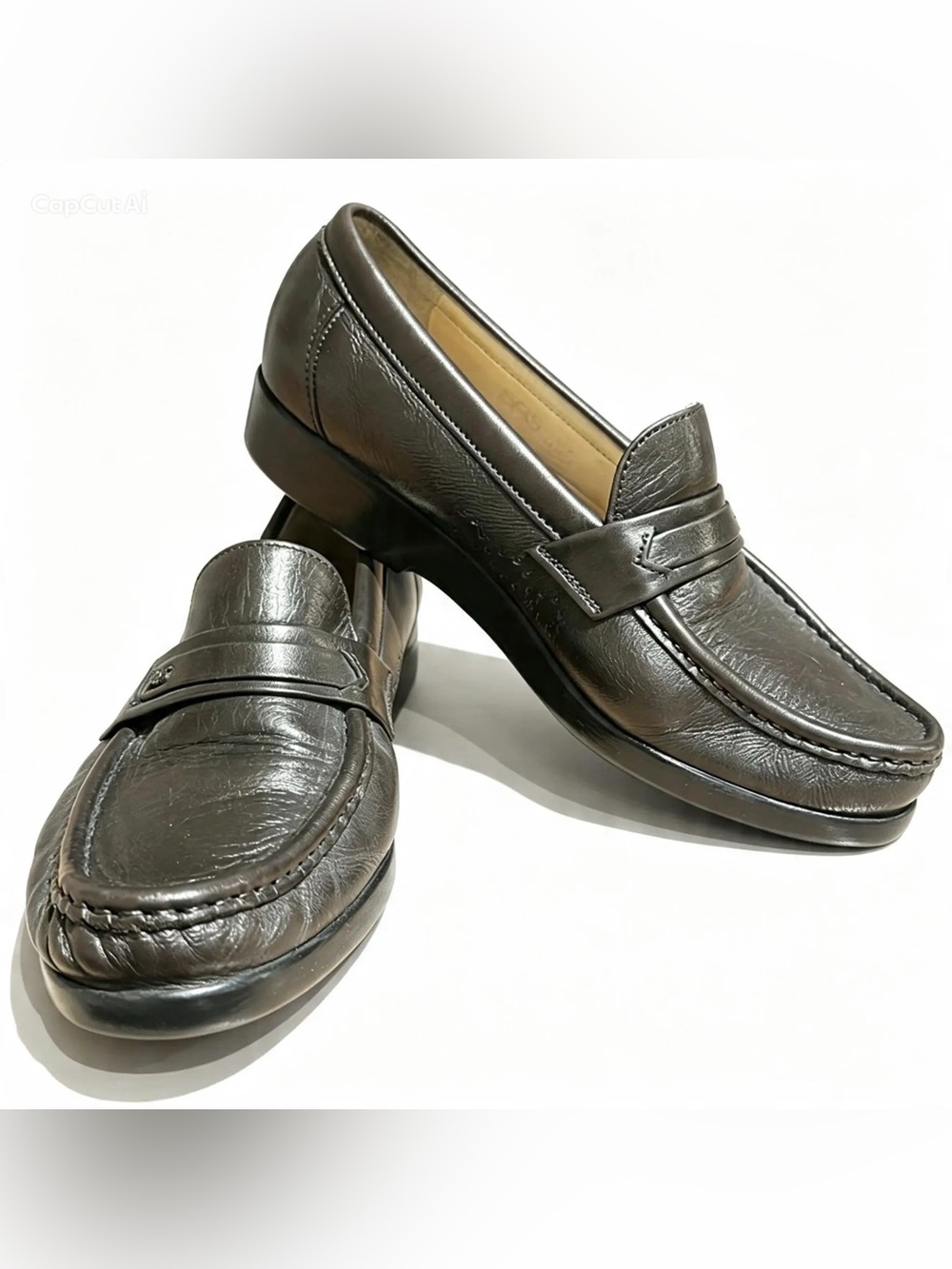 SAS Women’s Brown Leather Loafers Size 6.5 BNWOT Brand New Without Tags